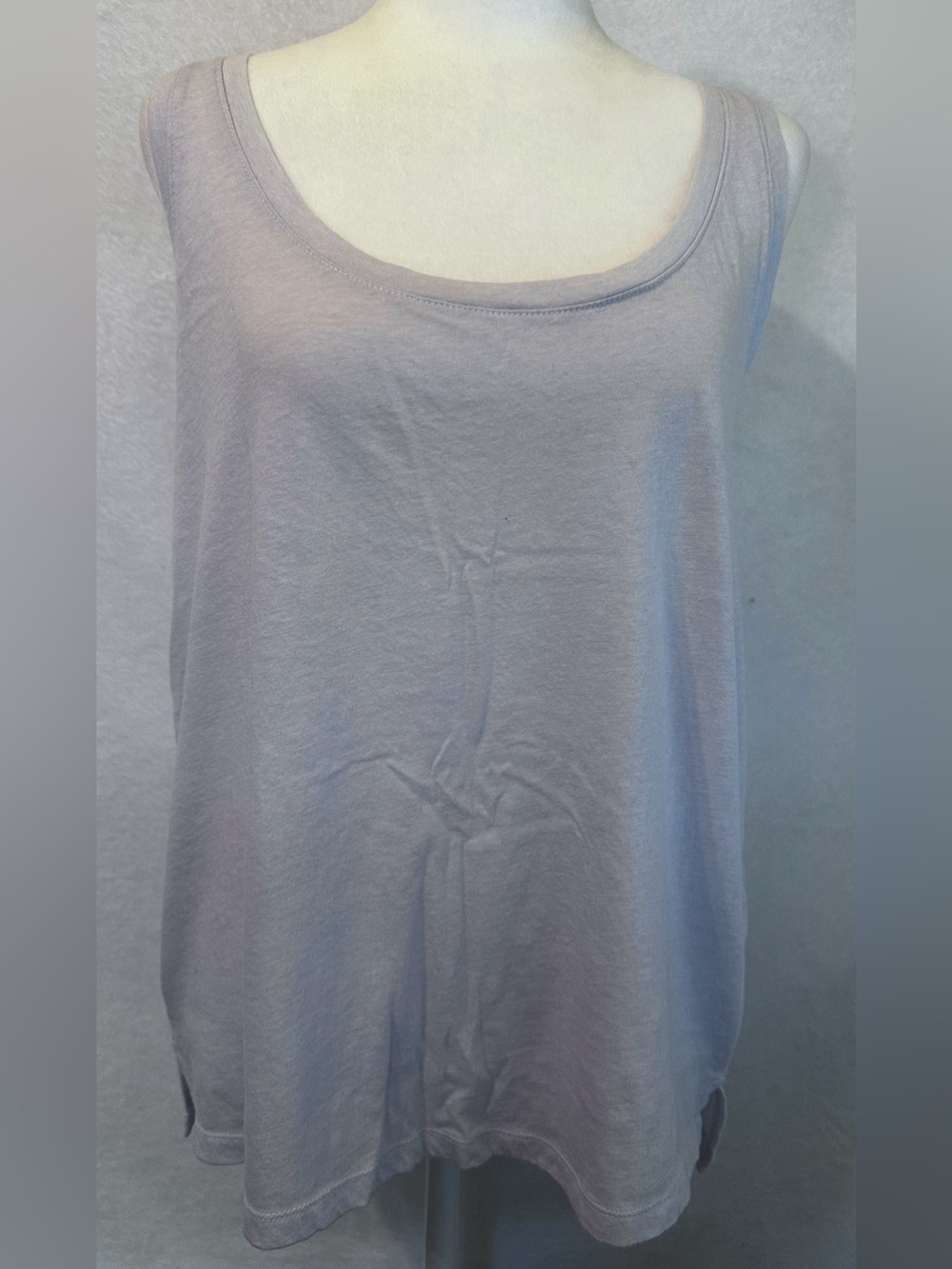 B-5 Old Navy Light Lavender Boyfriend Scoop Neck Tank Top - SZ L